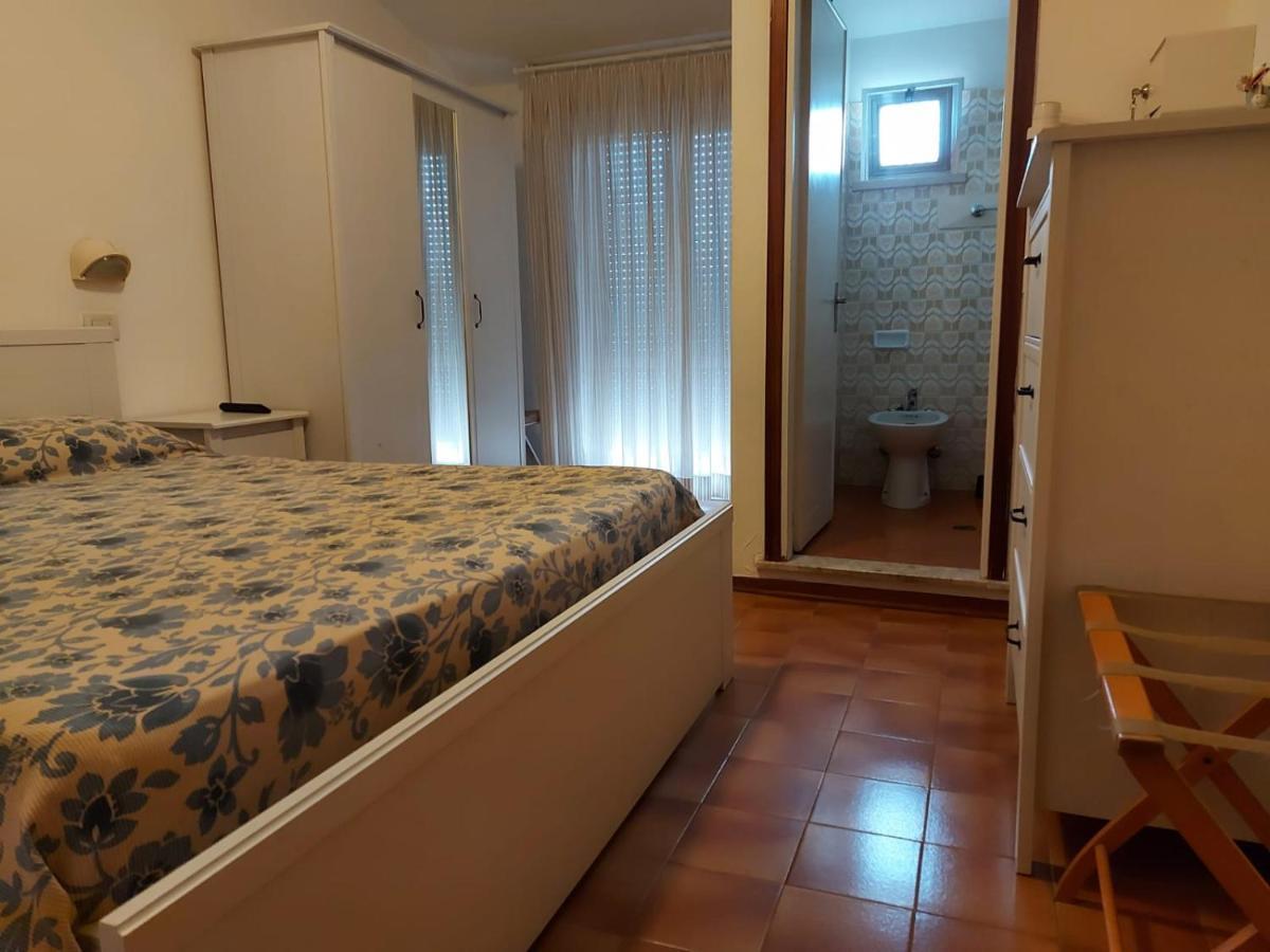Hotel Brezza リミニ エクステリア 写真